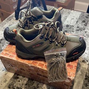 Great Hiking shoes green and black